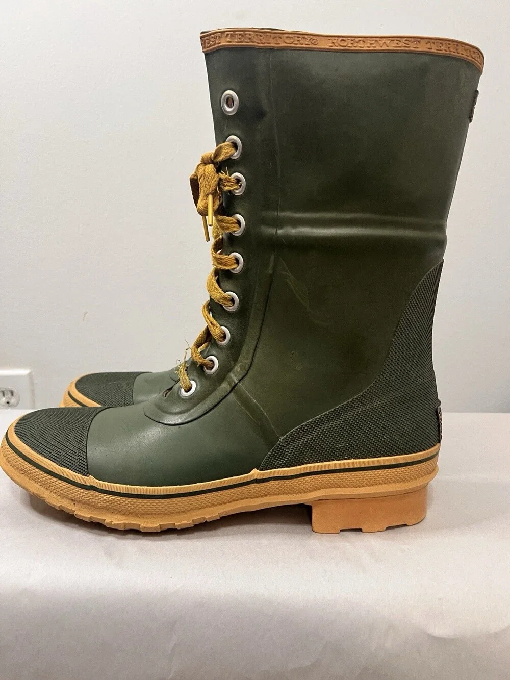 Vintage Northwest Territory Insulated Waterproof Rubber Boots Size 11